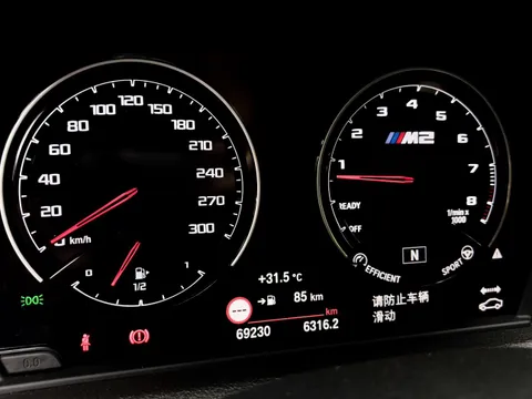 BMW M2