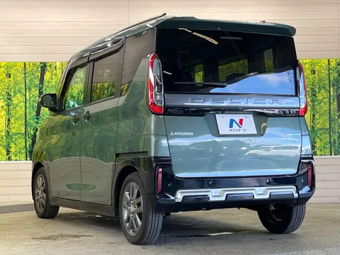 Mitsubishi Delica Mini