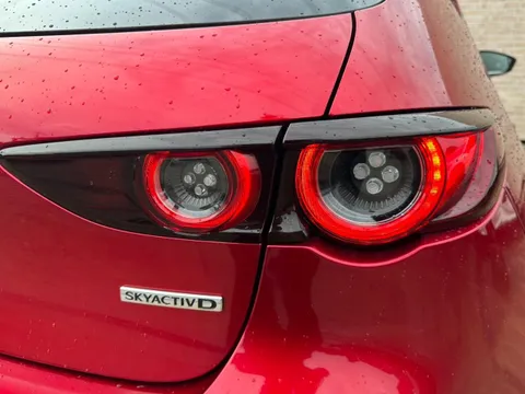 Mazda MAZDA3 Fastback