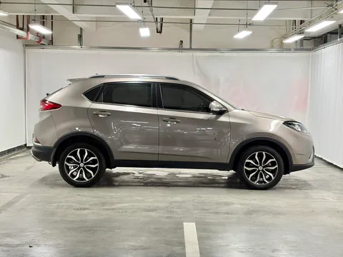 MG GS