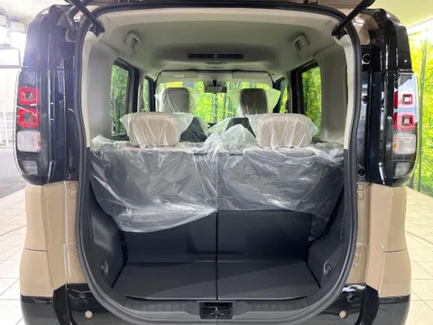 Mitsubishi Delica Mini