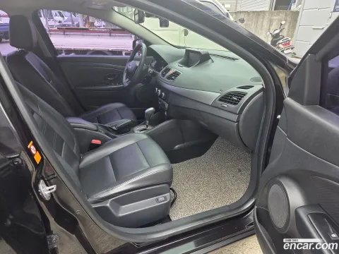 Renault SM3
