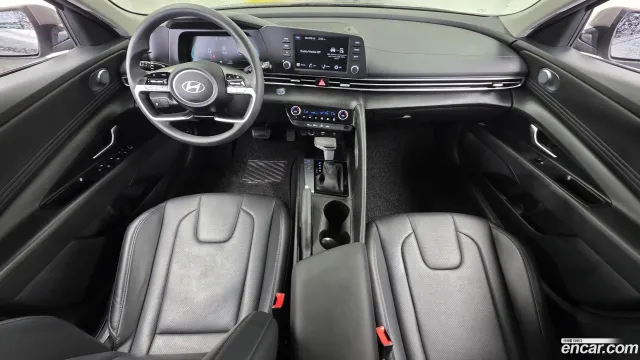 Hyundai Elantra (Avante)