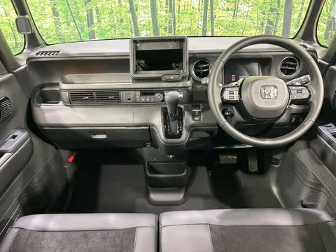Honda N-BOX Custom