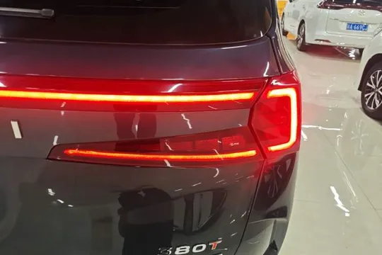 Hyundai Custo