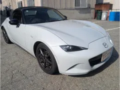 Mazda MX-5 (Roadster)