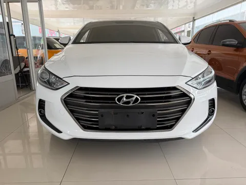 Hyundai Elantra (Avante)