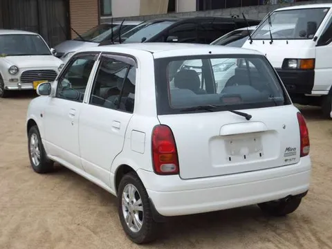 Daihatsu Mira