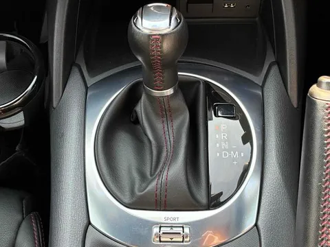 Mazda MX-5 (Roadster)