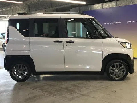 Mitsubishi Delica Mini