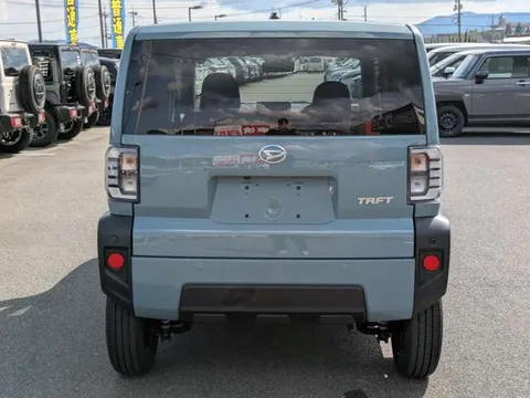 Daihatsu Taft