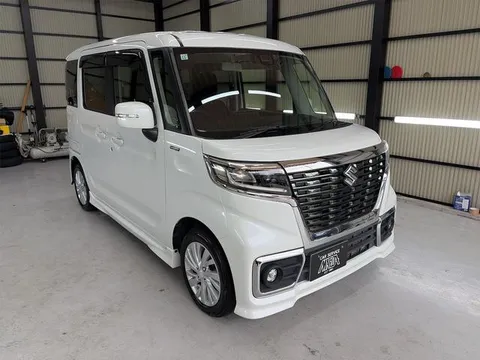 Suzuki Spacia Custom