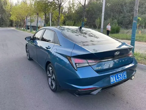 Hyundai Elantra (Avante)