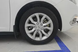 Geely Emgrand GL