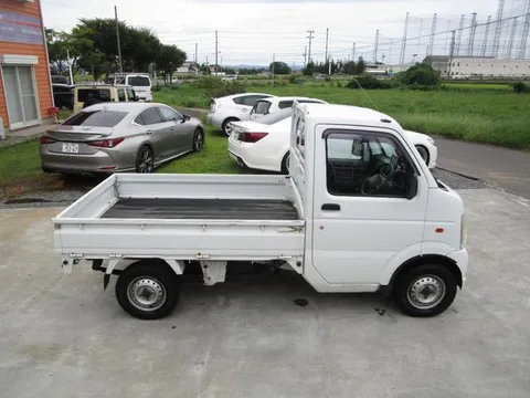 Mazda Scrum Truck