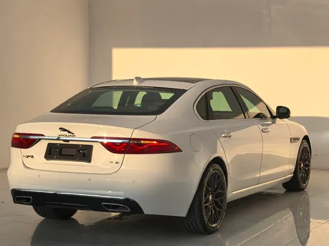 Jaguar XFL