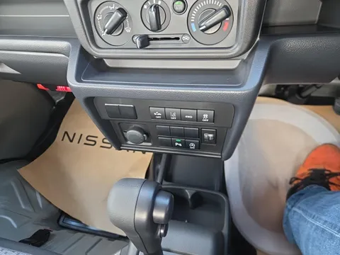 Nissan Clipper Truck