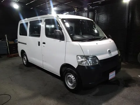 Toyota TownAce Van