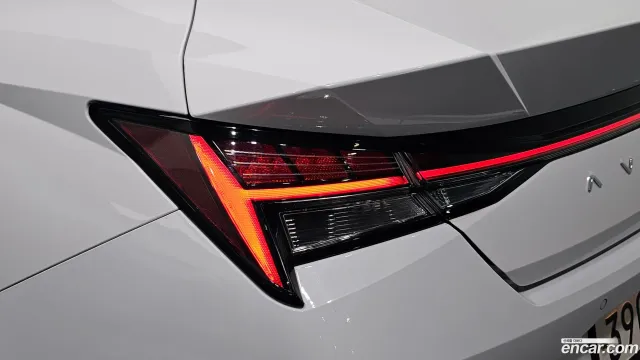 Hyundai Elantra (Avante)
