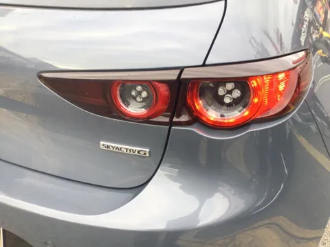Mazda MAZDA3 Fastback