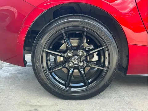 Mazda MX-5 (Roadster)