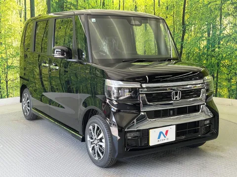 Honda N-BOX Custom