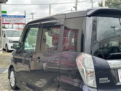 Nissan Dayz Roox