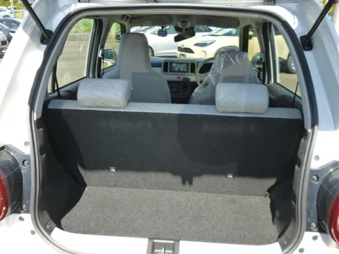 Daihatsu Mira Tocot
