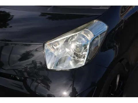 Toyota iQ