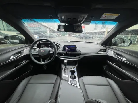 Cadillac CT4