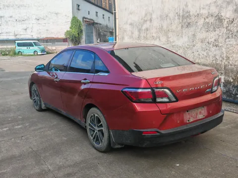 Venucia D60