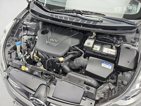 Hyundai Elantra (Avante)