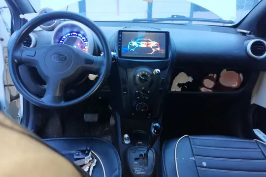 BYD F0