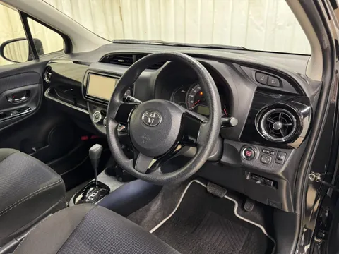 Toyota Yaris (Vitz)
