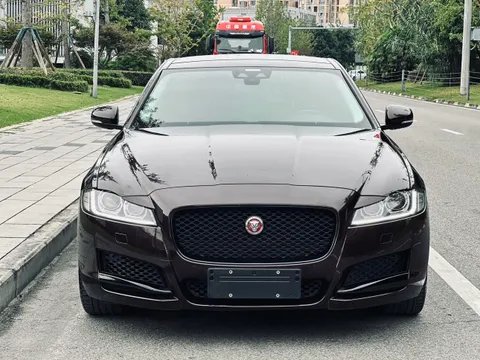 Jaguar XFL
