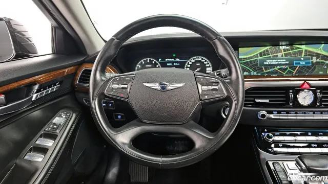 Genesis G90 (EQ900)