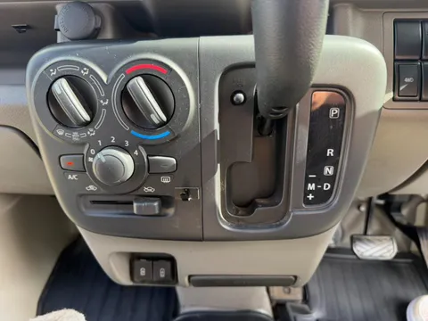 Nissan Clipper