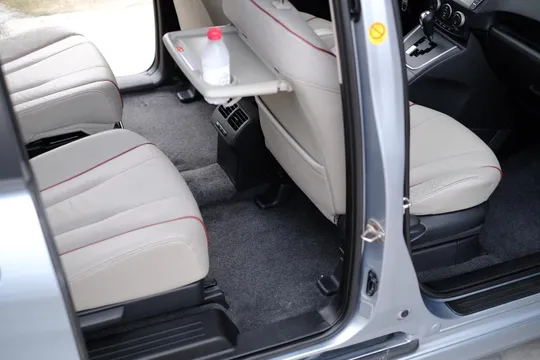Mazda Mazda 5