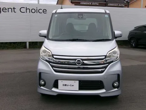 Nissan Dayz Roox