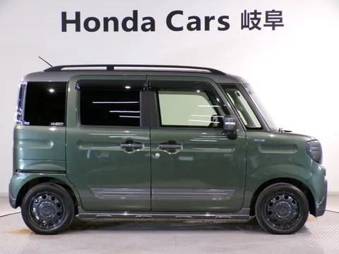 Suzuki Spacia Gear