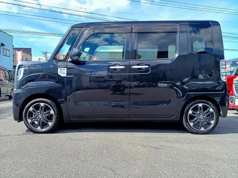 Toyota Pixis Mega
