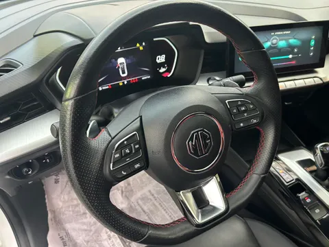 MG MG5