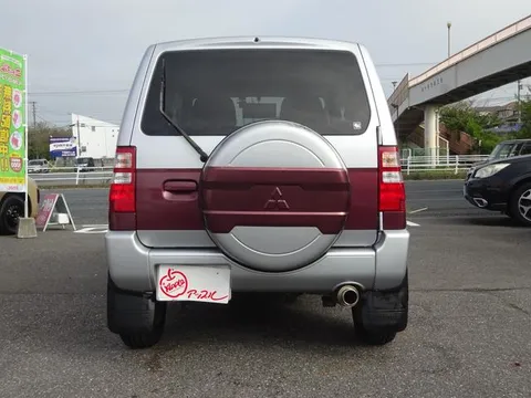 Mitsubishi Pajero Mini