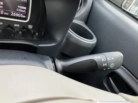 Daihatsu Mira Tocot