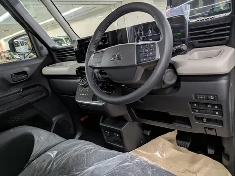 Mitsubishi Delica Mini