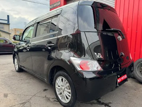 Toyota bB