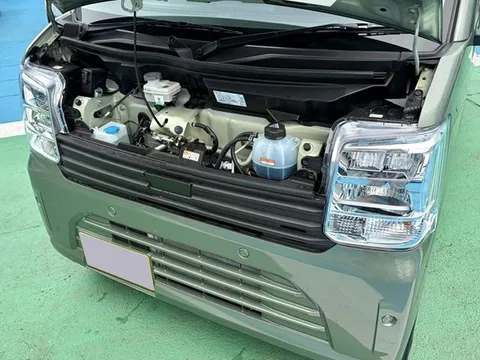 Nissan Clipper Van