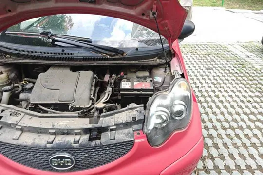 BYD F0
