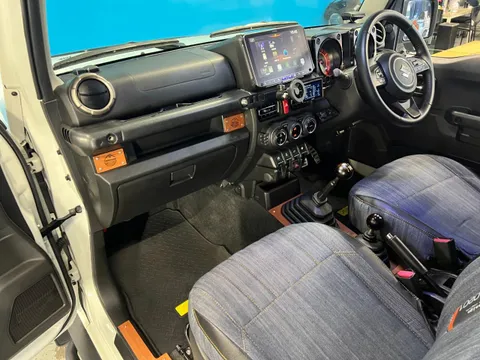 Suzuki Jimny Sierra