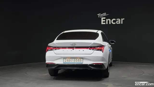 Hyundai Elantra (Avante)